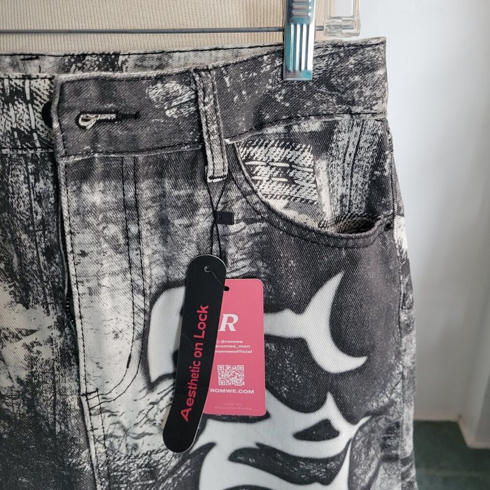 NWT -Y2K Denim Vintage Grunge Tattered Streetwear Skirt (Size 8/10) - Picture 7 of 13